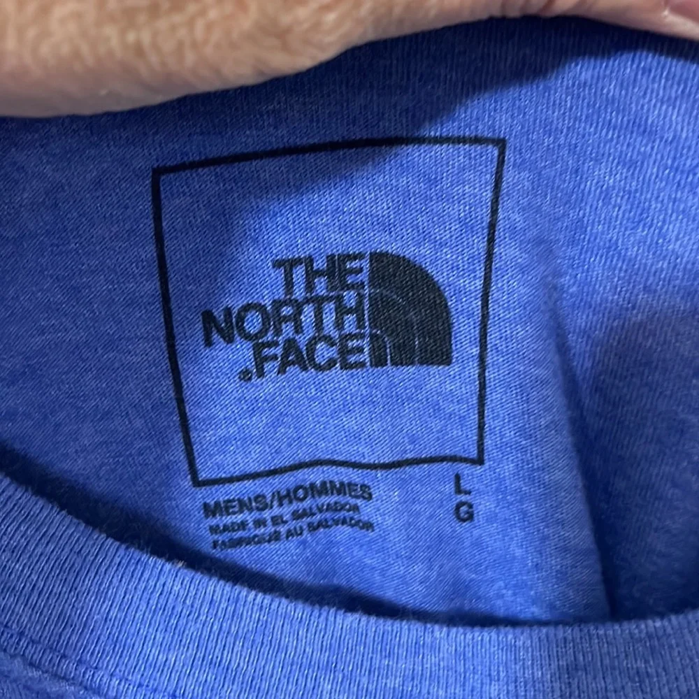 THE NORTH FACE T-shirt Blue EUC Size Large C1